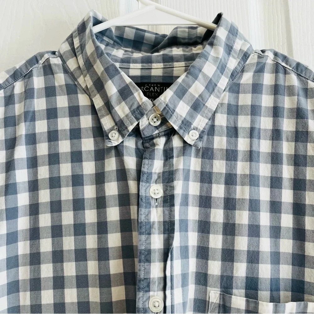 J. Crew Mercantile Flex XL Men's Blue Checkered Shirt